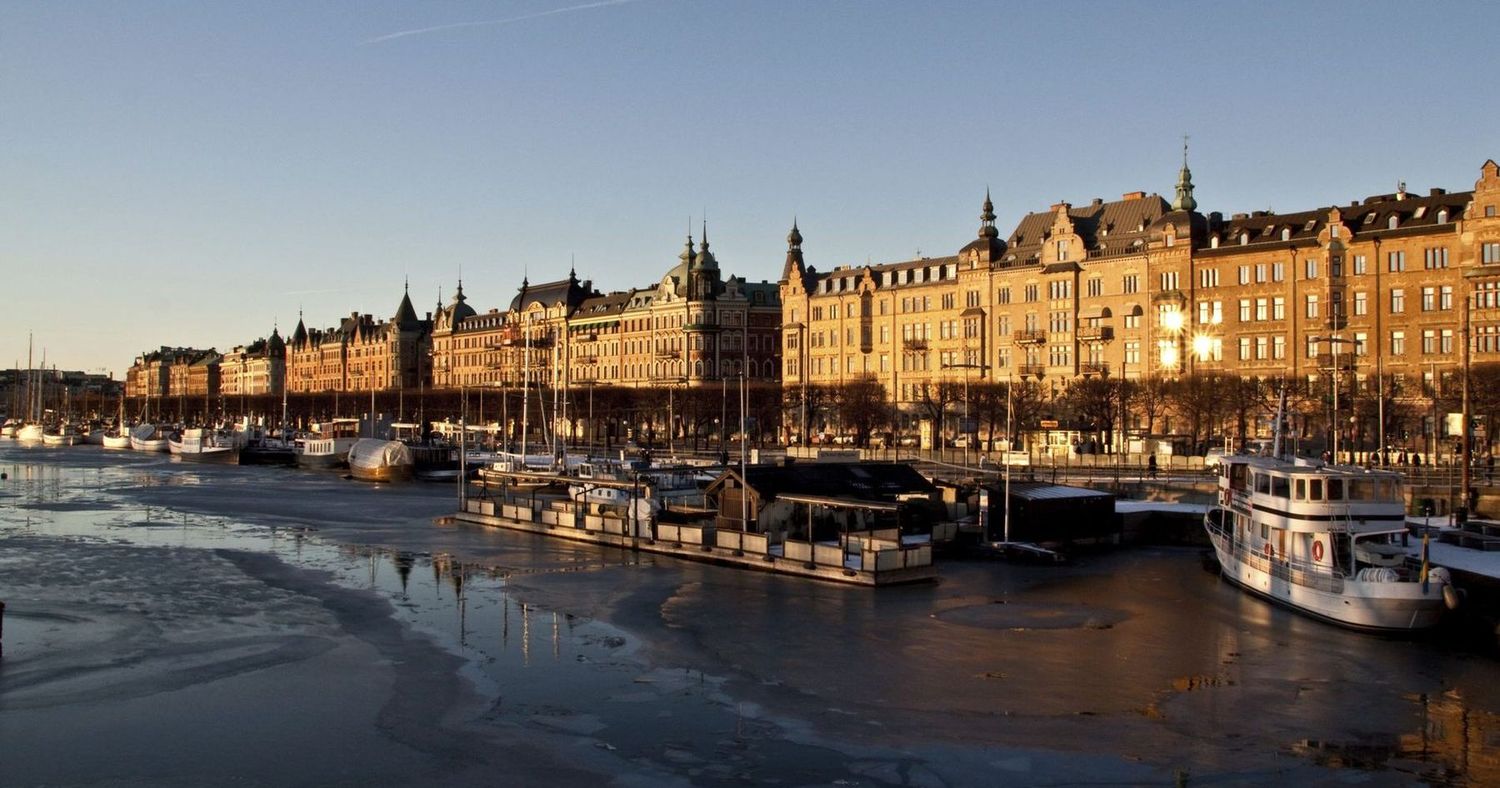 Strandvägen på Östermalm i vinterljus
